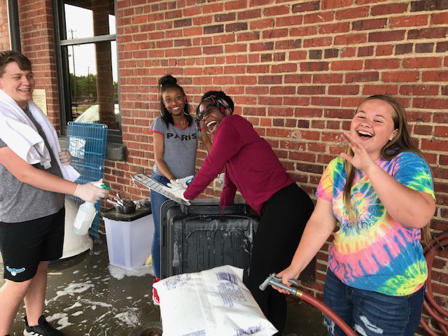 MsLucasLCB's tweet photo. More world changing by LCB sophomores!  The focus for this project?  Animals in need.  Funds raised and helping hands. . . Awesome!  @lcbirdprincipal, #OneCCPS, #betheU https://t.co/k4RL4NSpqb