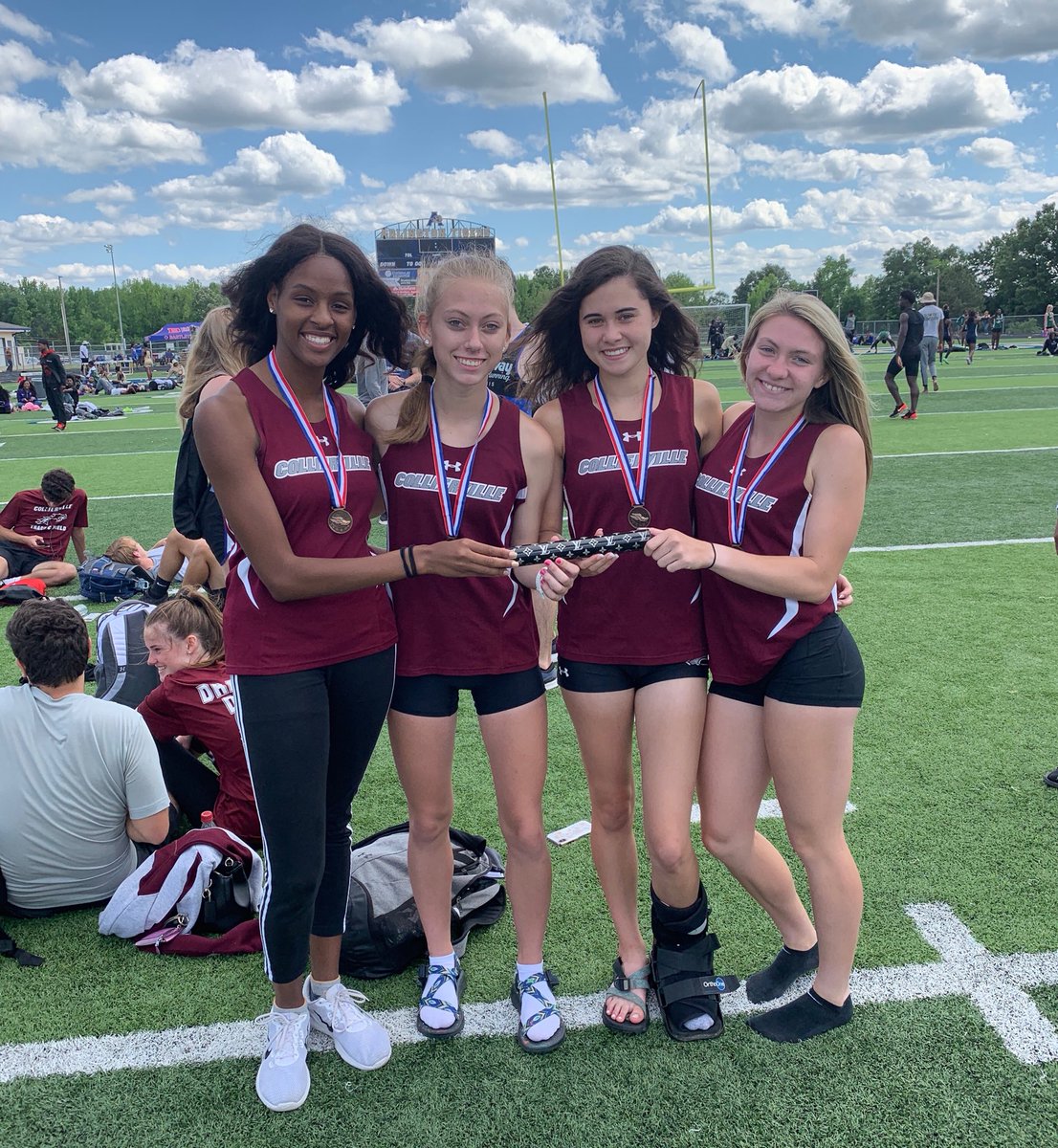 CHSDragonXC's tweet photo. Way to go, ladies!  ⁦@CHSDragons⁩ ⁦@CHSDragonTrack⁩ https://t.co/mztXGalmcq