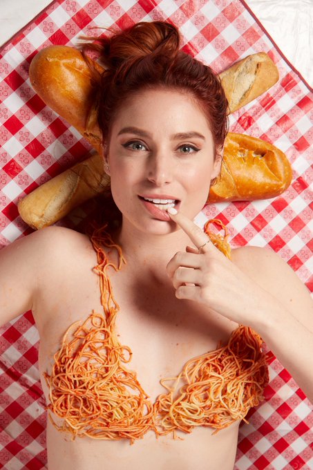 Bree Essrig 🏳️‍🌈 - 3 pic. Here are some SFW selects from my Obscenes From an Italian Restaurant Patreon shoot! NSFW pics will be rolling out this week! Find them here: https://t.co/UXysrBRtgG #foodporn https://t.co/DfOfuF0WF9