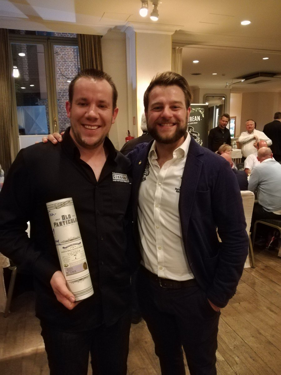 McMDrams's tweet photo. Raise a glass to Fred Laing! Wonderfull evening with great stories, good food and excellent drams! Thanks Fred and Dale! @DLaingWhisky @FemkeVD1 https://t.co/qCUTOqWqfe
