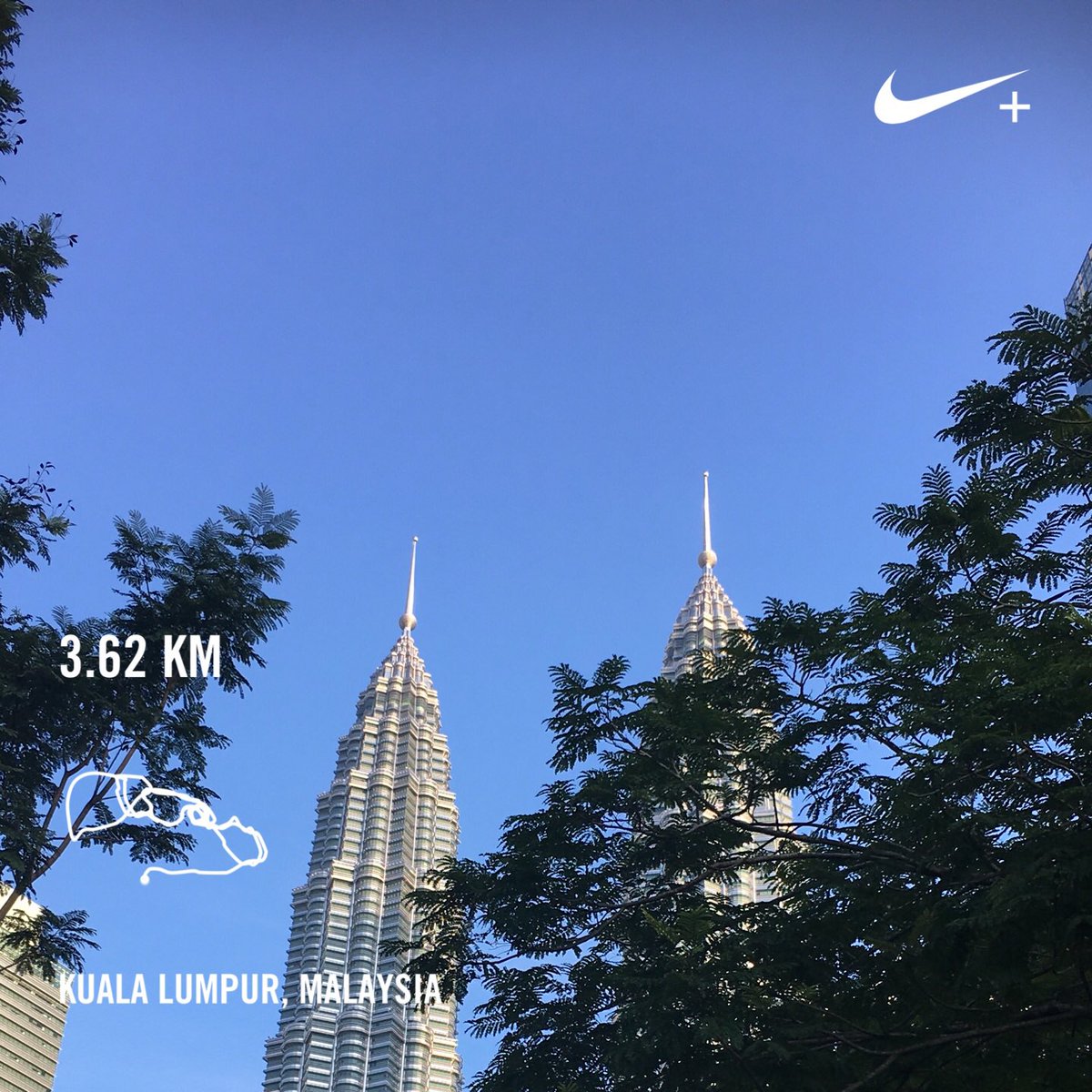 AnitaSelvi's tweet photo. Dedicating this run to my buddy ⁦@RonSatha⁩ ! When blue skies beckon just put on the shoes and head out the door! #nitran #klccpark #everyrunhasapurpose #nikerunclub https://t.co/ivJ8l2BcCt