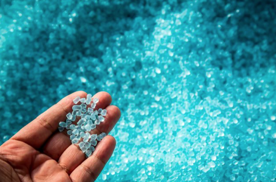 FierroGossman's tweet photo. ¡Por fin! Ya existe un plástico reciclable.
Si el desarrollo de México se apoyara más en la ciencia y su vinculación con la industria,  podríamos ser, dentro de algunos años una gran potencia. (Universidad de Berkeley) https://t.co/8SFNPHB7vn