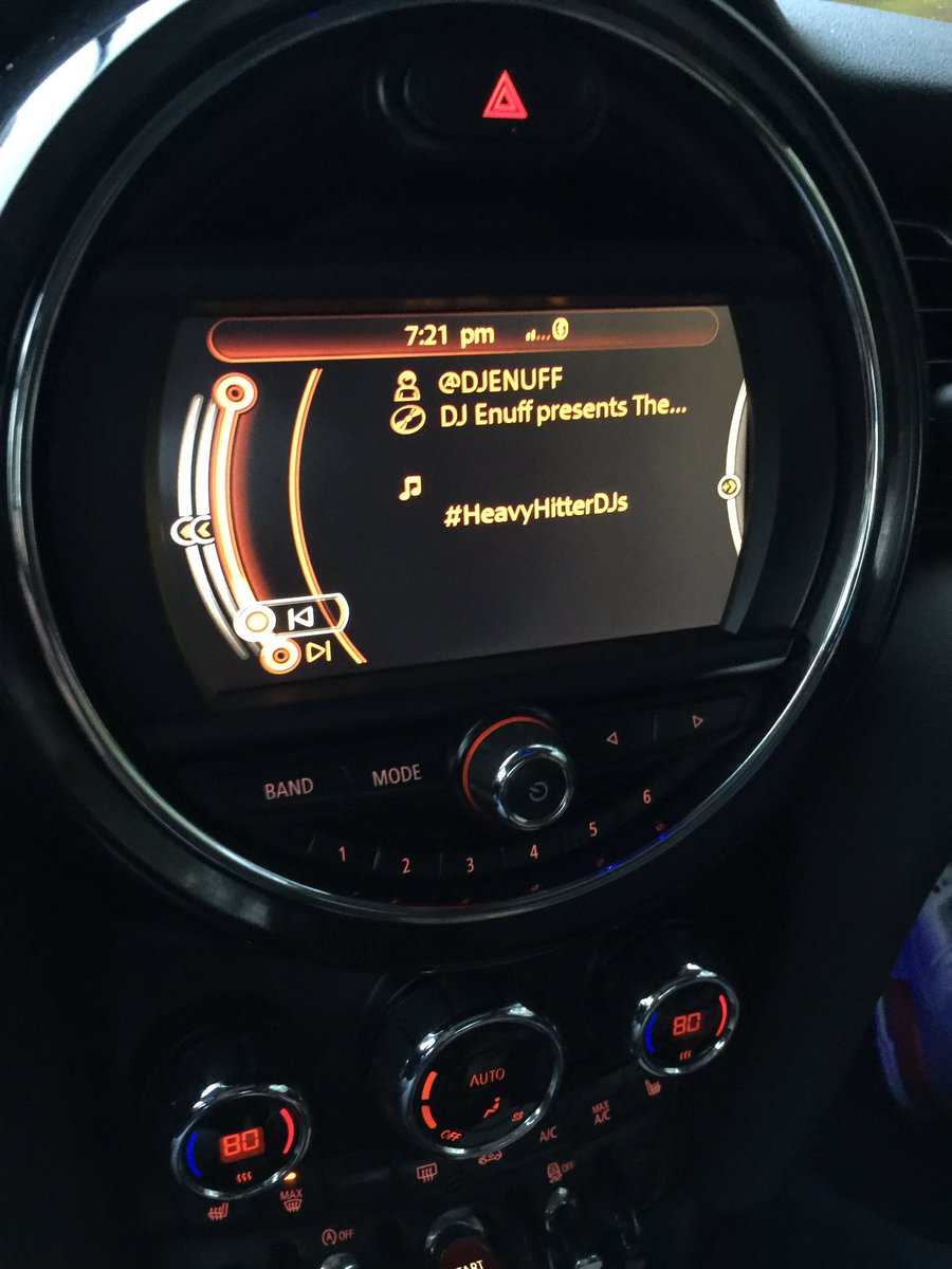 FilthyLucaDaDon's tweet image. #HeavyHitterDjs @DJCHUBBYCHUB holding it down fo the Whole New England 💪🏼... Taunton in the building 🇰🇷 play some Terminology