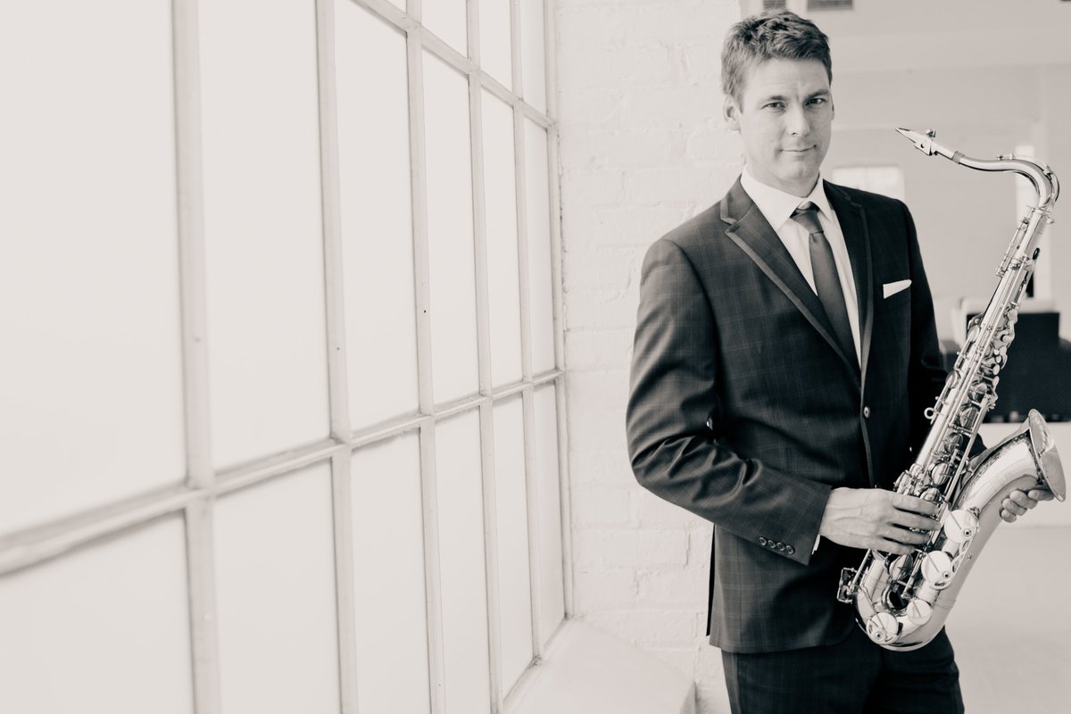 MoonlightGala's tweet photo. The Collective, featuring soprano saxophone player @MilesRaine and singers @AionClarke Clarke and @JennaGnation will be showcasing their talents at #MoonlightGala2019.  Tickets are limited, so please purchase your tickets today at: https://t.co/viZHULTB99 https://t.co/qnZvfzeaO7