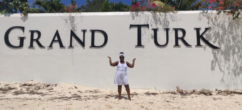 TequanATL's tweet photo. Enjoying Life on the island of Grand Turk of Turks & Caicos!!
#vacay #cruise #vacation #turksandcaicos #sandybeaches #warmwaters #sun #drinks #food #timewithmybaby #withthewife #nspired2bme #tequan #day3 #nowork https://t.co/knXlbc4p0u