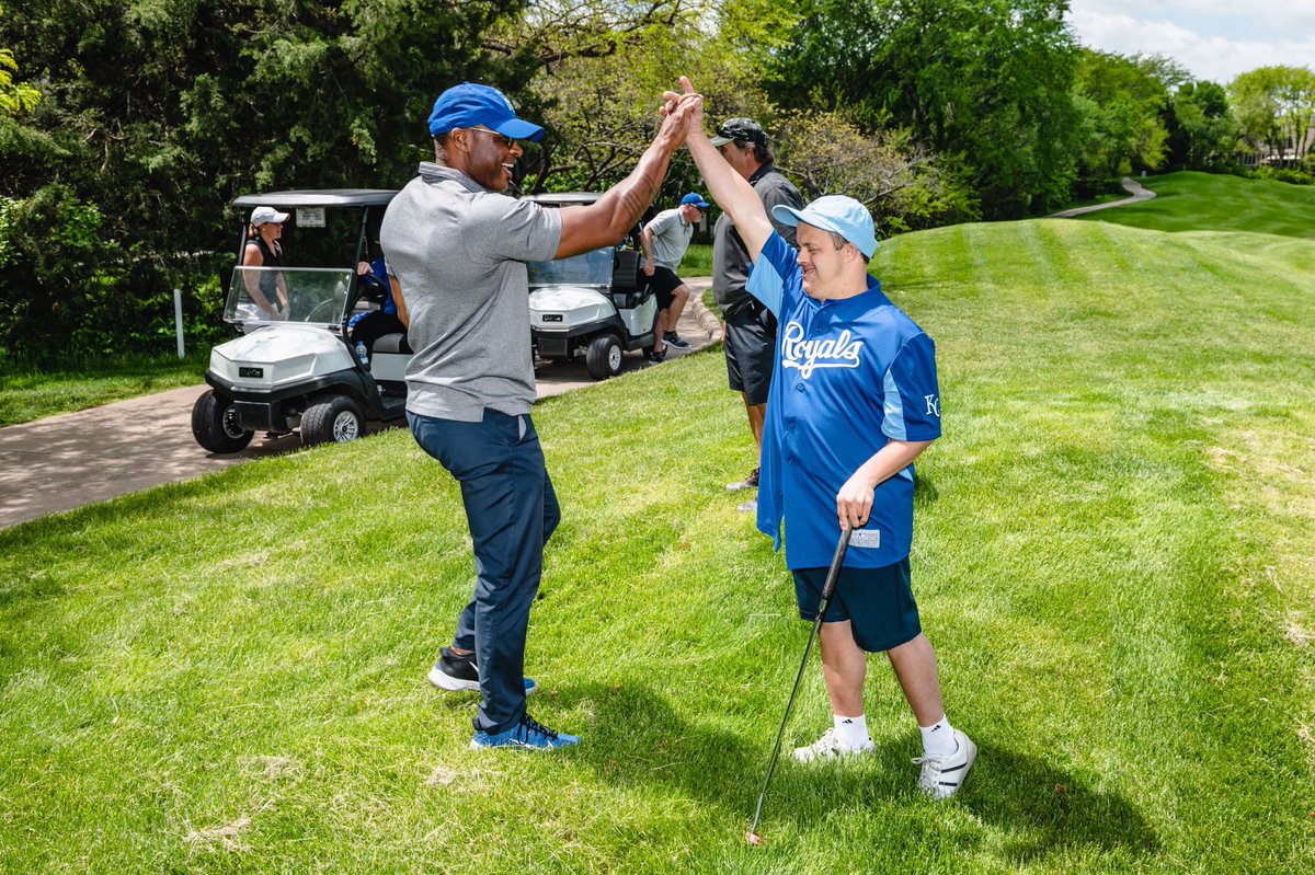 Royals's tweet photo. Beautiful day to support @SOMissouri and @sokansas. ⛳️ ☀️ 

#AlwaysRoyal https://t.co/00FjqOXK7o