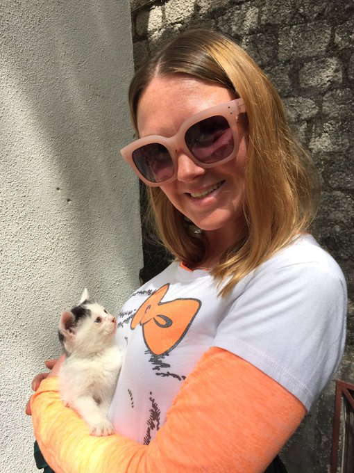 One of my favorite photos!! I love kittens!  😻😻😻😻 https://t.co/h9228arZU1<a href="/tag/mvsales"class="tags"><span>#mvsales</span></a>