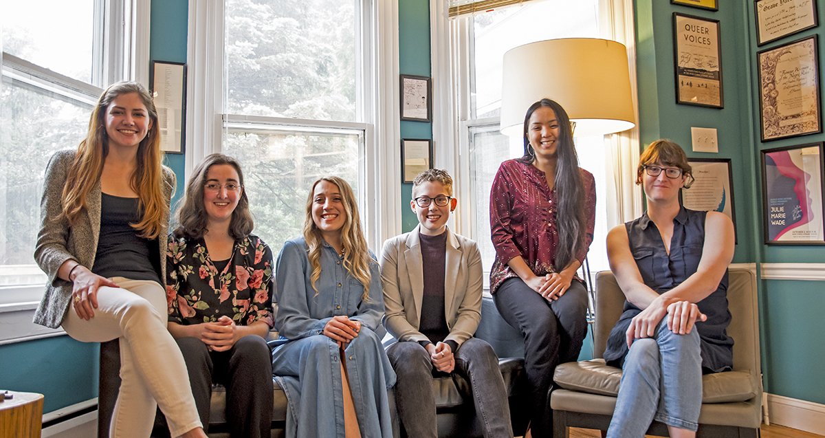 WashCollNews's tweet photo. Six @washcoll seniors are finalists in the 52nd Sophie @WCSophieKerr Prize, at $64K the largest undergrad literary award in the nation! The winner will be announced Friday May 17. Read more here https://t.co/pKYmtWc6Bp https://t.co/PQyFPbracL