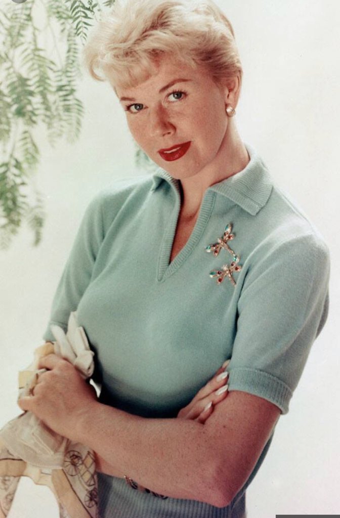 WobiSobi's tweet photo. My most favorite Movie star of all time.  My heart is aching💔! https://t.co/JEoXYLdyIO
