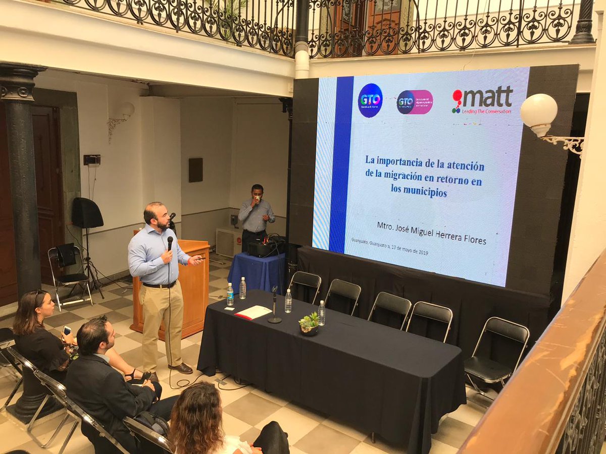 MATTorg's tweet photo. @MATTorg en el taller de derechos humanos, migración y salud, resaltando la importancia de la certificación y capacitación de los funcionarios públicos municipales, en la @MigranteGto. @CNDH #MunicipioIncluyente https://t.co/CHYJz9ybws