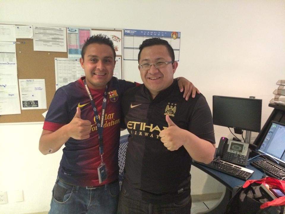 rvazkez23's tweet photo. Aún recuerdo cuando llegaste a Fox y la química de trabajar juntos fue inigualable, te extrañaré, pero algún día nos volveremos a encontrar "rey" (como nos decíamos) abrazo de gol hasta el cielo MI GRAN BROTHER @DanCalamaro13 😭 #pollobollo #papu #danyboy https://t.co/YoTcxzdvOj