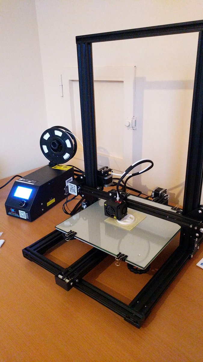 SeguraEng's tweet photo. Printing my #icebot from @Obijuan_cube #FPGAwars with #cr10 @Creality3dprint https://t.co/GtzEvJaQwg