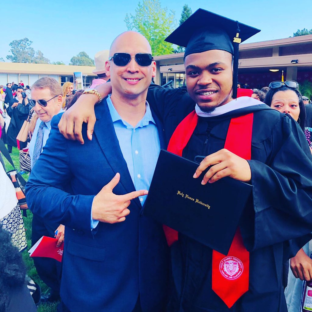 CoachOSanchez's tweet photo. Great weekend - graduated 6 young men. Excited for their futures - from continuing education to IG and YouTube Superstar, Navy Seals, to professional hoopers.
This is what is all about!
#MBBHawkNation💯🏀
#OneWordBELIEVE
#OneWordTeamFamily
#HawkStrength💯💪🏽
#GodIsGood💯🙏🏽 https://t.co/LjyWvzk16C