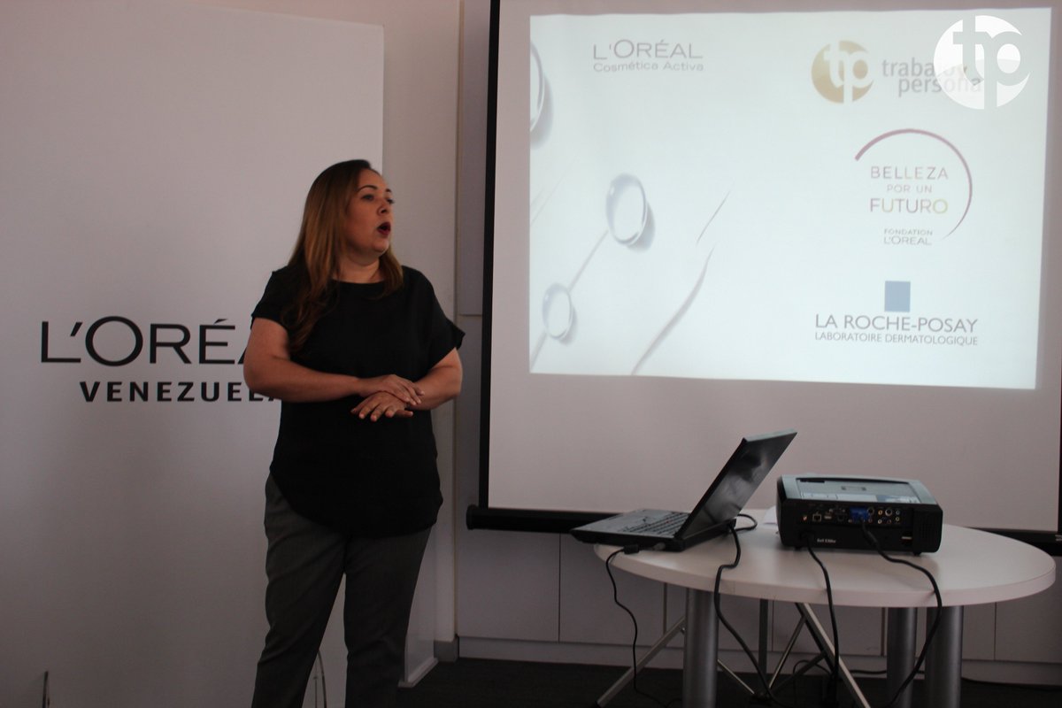 TrabajoyPersona's tweet photo. Donde expertos en el área de la #belleza, de #LorealVzla y otros grandes colaboradores, compartirán sus conocimientos sobre colorimetría con formadores de diferentes #CECAL de todo el país. https://t.co/lQwYWATJKo