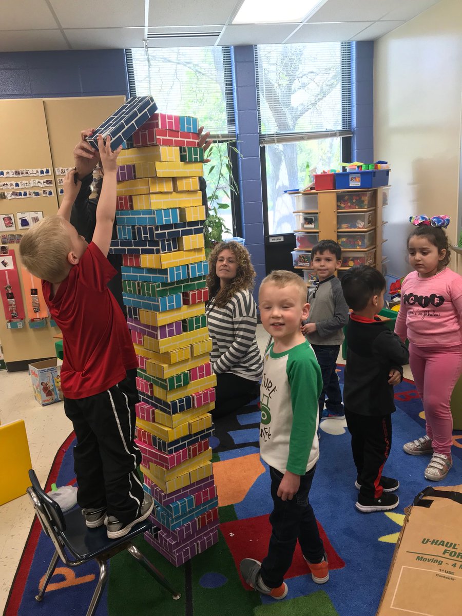 mskarla113a's tweet photo. “Alone we can do so little; together we can do so much.” -Helen Keller #owbears #sd113a https://t.co/bSIxDW9VsY