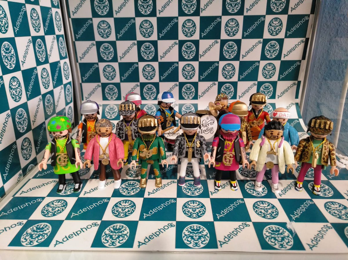 lachirisevilla's tweet photo. Chirigota en click de #playmobil realizado por @adelphoss75 GRACIAS #DaddyCadi #clicks #chirigota https://t.co/lfceQNLeCf