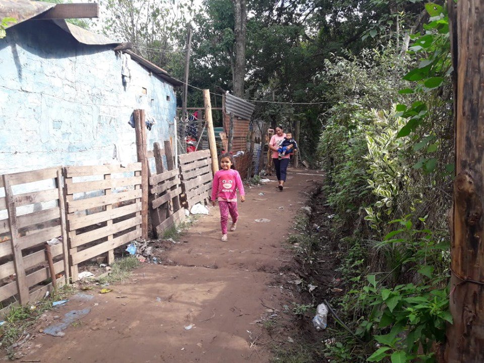 mduyot's tweet photo. ✅ Visitamos #ElFachinal, donde nos reunimos con las familias para programar actividades de abordaje territorial para los próximos días, una intervención para atender a los vecinos y transformar la estructura barrial.
@gmonzonchaco https://t.co/sZS9ZM28UH