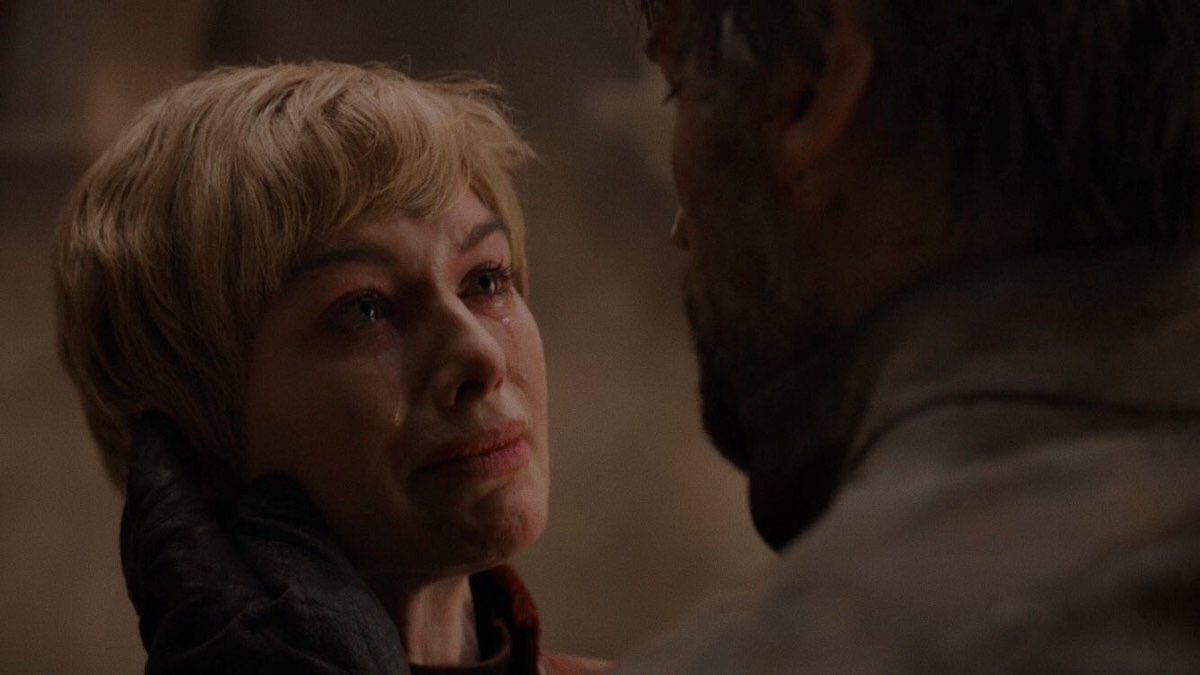 Marlee_Habuh's tweet photo. I can't believe waited 8 seasons just to see Cersei Lannister getting killed by a brick  #GameofThrones https://t.co/YN1iV5GvNy