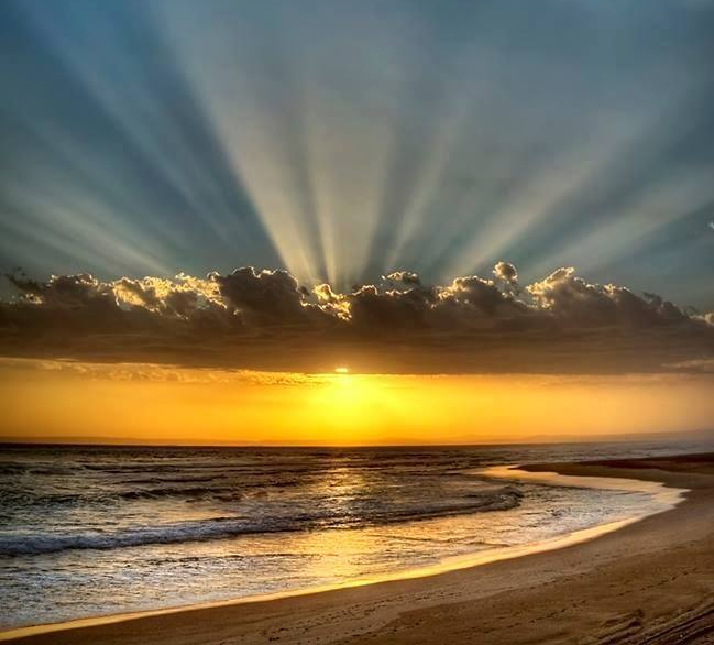 CaDiaDi1964's tweet photo. Love sunrise and beautiful sunset pictures just gorgeous to the eye https://t.co/FFT5B1P6j3
