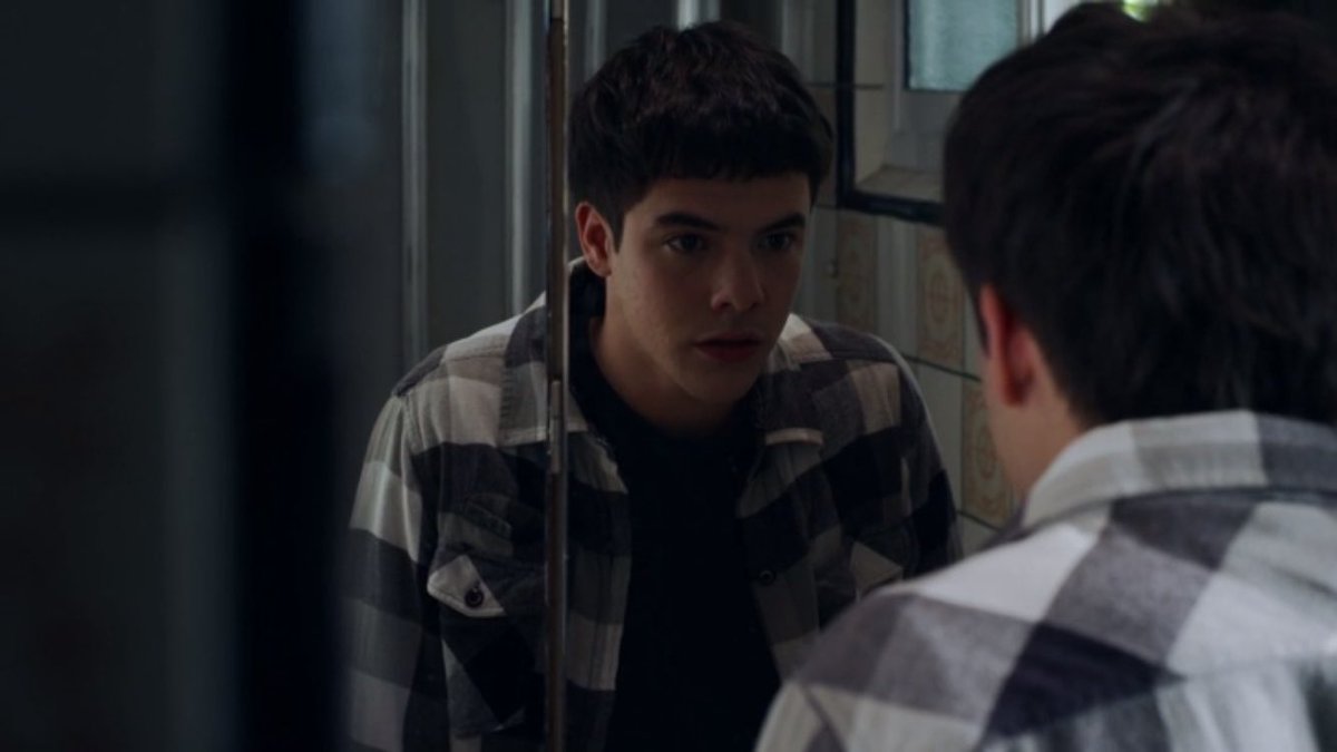 lanzaniqd's tweet image. #EMDM 🌹❤️