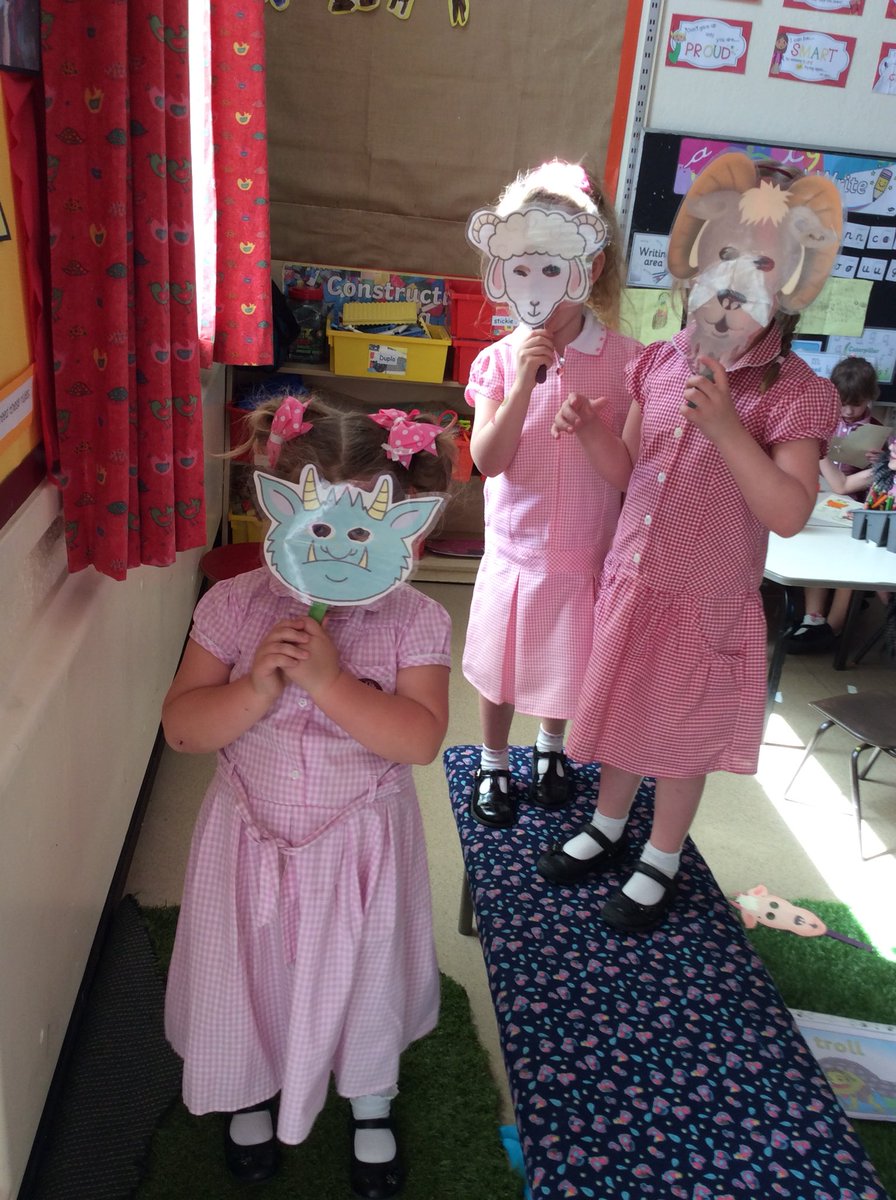 FRISroom1's tweet image. We acted out our story inside and outside. #eyfsfun