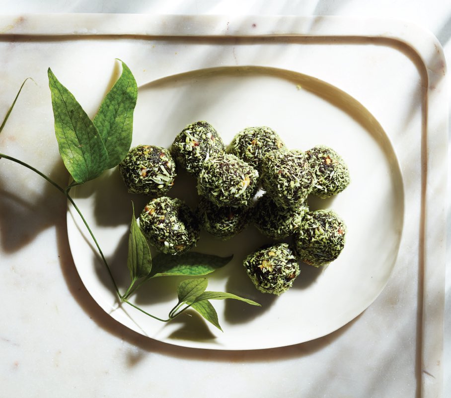 Start your week building energy and resisting stress with Vitality Bites from <a href="/Naturopathica/">Naturopathica</a> founder Barbara Close. #blackberryfarm #deephealingwoods #wellnessis
bit.ly/VitalityBites