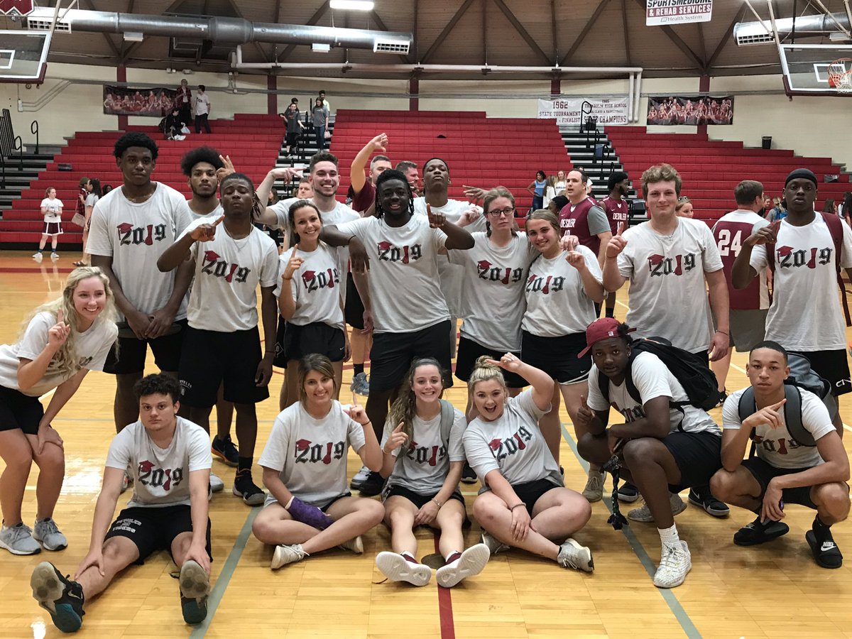 Deshler2019's tweet photo. The seniors win against Faculty! 60-57 #bestclass 🏀❤️ https://t.co/6mVe3kPRky