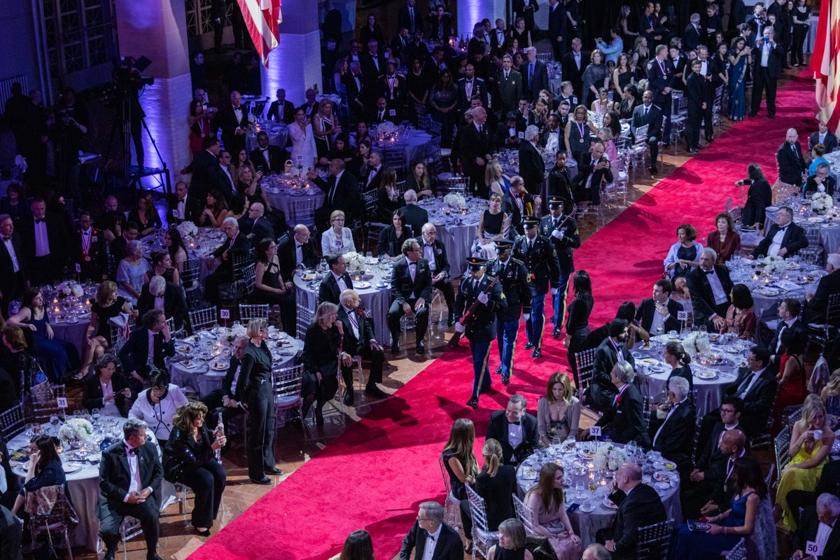 productionglue's tweet photo. We are sending a huge congratulations to the Ellis Island Medal of Honor recipients! 🏅🏅Fireworks are always a great way to end a night of celebration. 🎆
#EIHonors2019 @EIHonors @statue_ellis https://t.co/LgOhNKSKKR