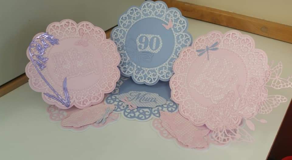 PaulaTacey's tweet photo. A special thank you to my friend @annamariegoodso for making this beautiful card on my mum's 90th absolutely amazing👌❤ x https://t.co/9kE34KN2Ua