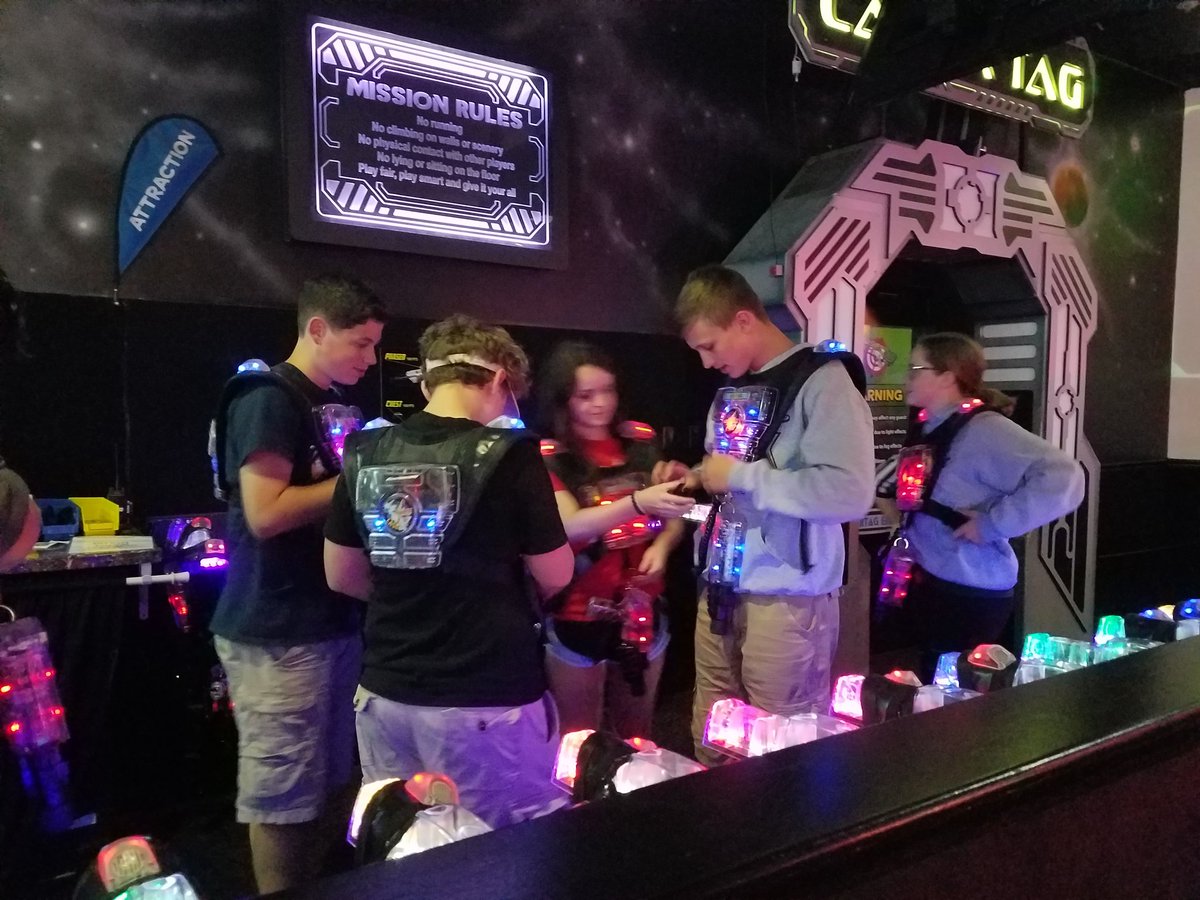 ChrisHerridge1's tweet photo. #TrojanForce322 8th Grade Field Trip Fun! https://t.co/EeooxyGFW2