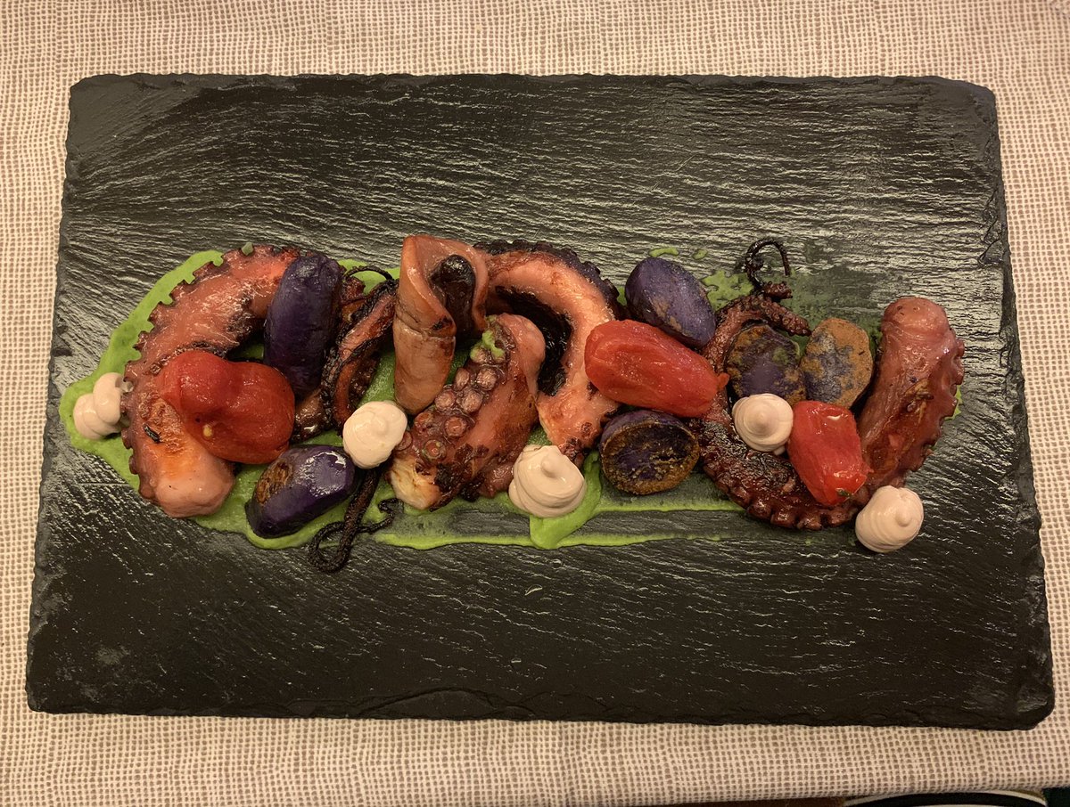 FleurDeMe1's tweet photo. Venice known for seafood.Grilled octopus,new potatoes&peas. It's BEST ever had!travel mates not as"adventuresome".took pictures&laughed but didn't try. https://t.co/H0fmAm2We6
#BeDifferent #PaintDifferent #blessedbeyondbelief #adventureawaitsEVERYWHERE #paintingthistonight https://t.co/qz068Ru62r
