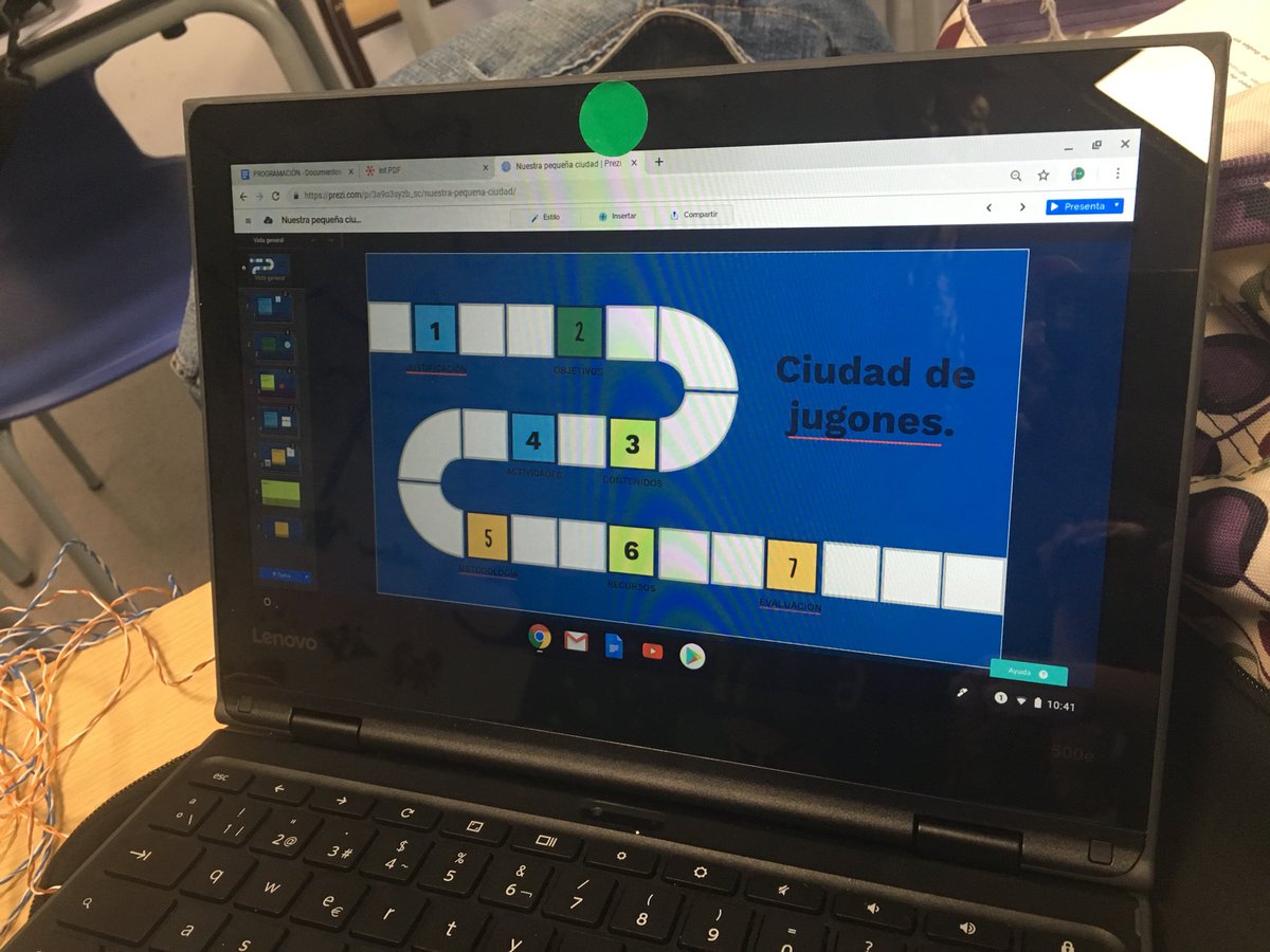 krolain09's tweet photo. Cuando descubres el título del proyecto de tus alumnos del ciclo de Ed. Infantil y sientes que vas por buen camino👏🏻👏🏻 #comomolafp #jurryland https://t.co/myeVxN1u1E