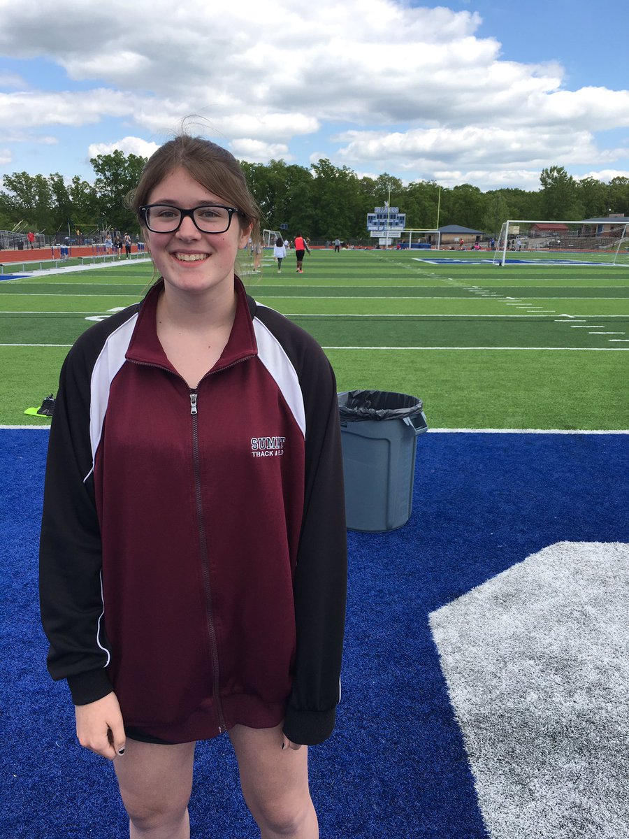 batch026's tweet photo. Kendall “Kenny” Spencer unseeded in Shot finished 7th at districts w a PR today!  #AirRaid #dropbombs https://t.co/JTzYOMgvjj