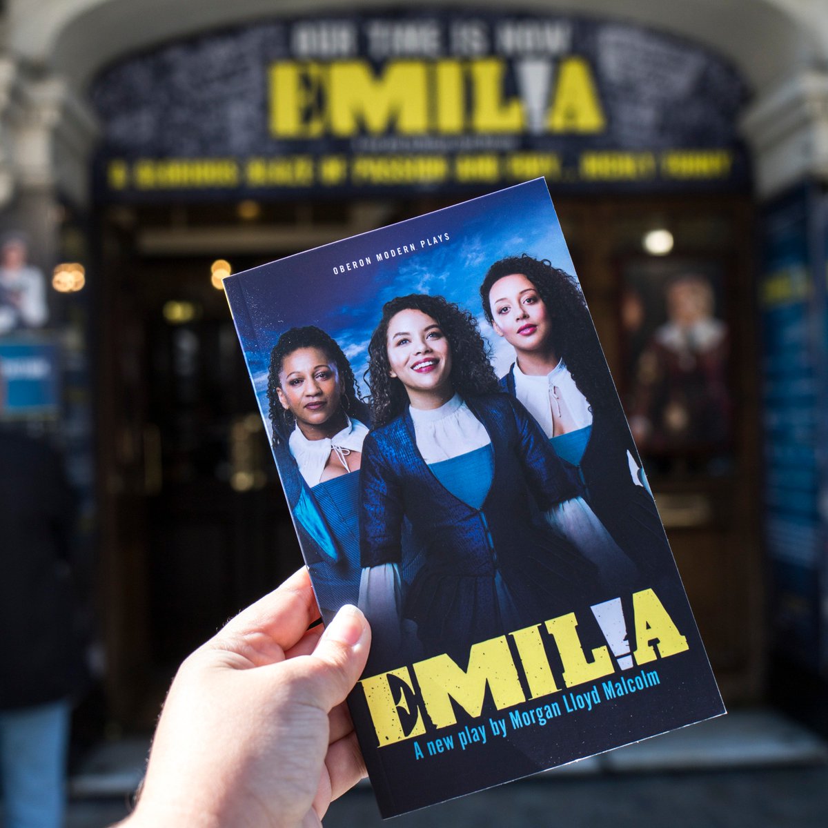 We now have over 3,000 #EMILIA followers! 🥳

To celebrate, we're giving away THREE playtexts of Emilia, signed by Morgan Lloyd Malcolm! To enter, just RETWEET and TAG the friend you'd share Emilia's story with. 💙

Winners will be picked May 17.