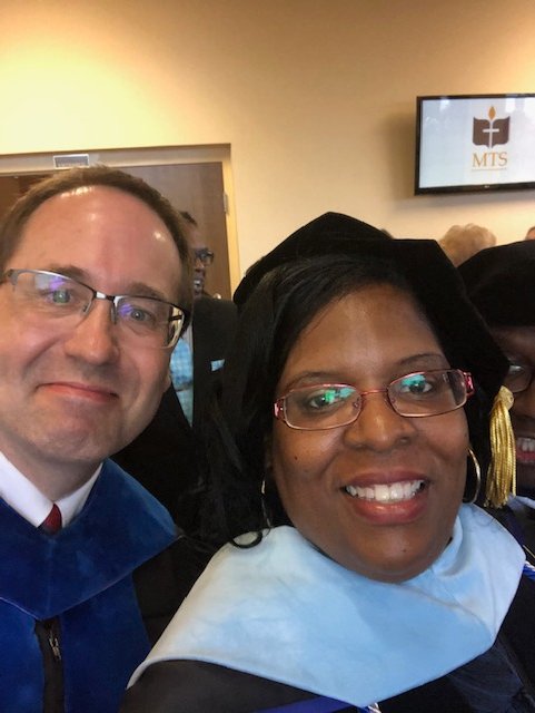 MEM_TheoLibrary's tweet photo. While I didn't get the opportunity to spend much time picking the brain of this scholar, Dr. Matt Mathews, he will be dearly missed! #MTSLibrary #ScholarshipPietyJustice #MattMathews #2019Commencement #MTSCommencement #2019MTSGraduation https://t.co/Lfp2Hylf0w