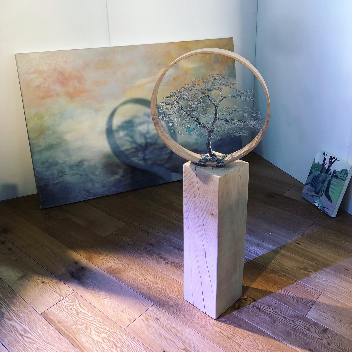 StudioFloor_'s tweet photo. Setting up the @camsight exhibition today so excited to see how everything comes together!! https://t.co/7hIJwl2UIb