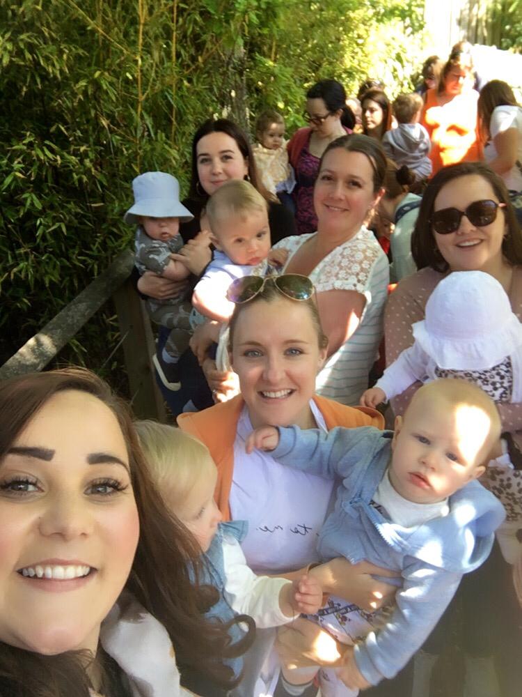 LauraBorthwick2's tweet photo. Amazing day with our besties @ColchesterZoo https://t.co/wr171HlL64