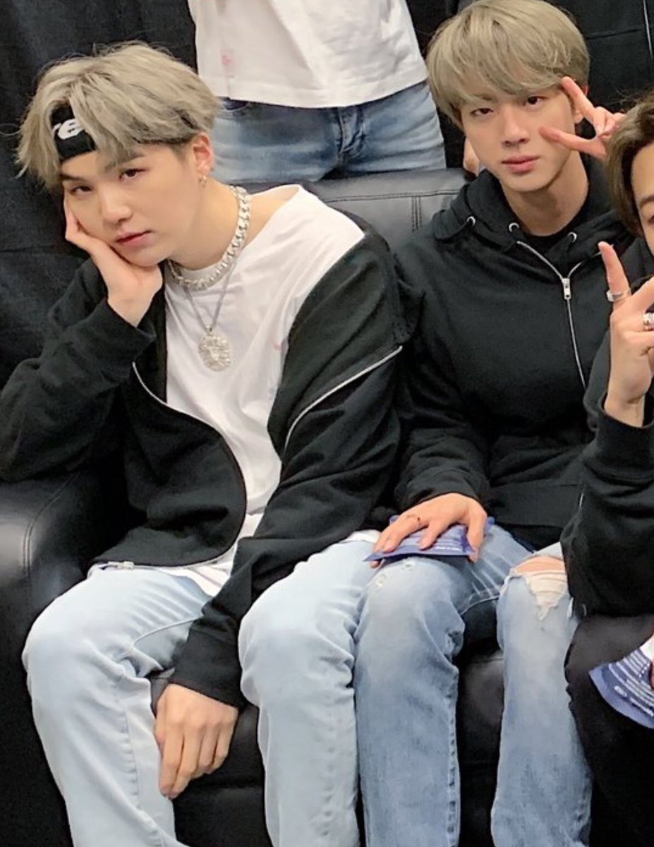 okay i forgot to update this thread but yoonjin still there and next to each other