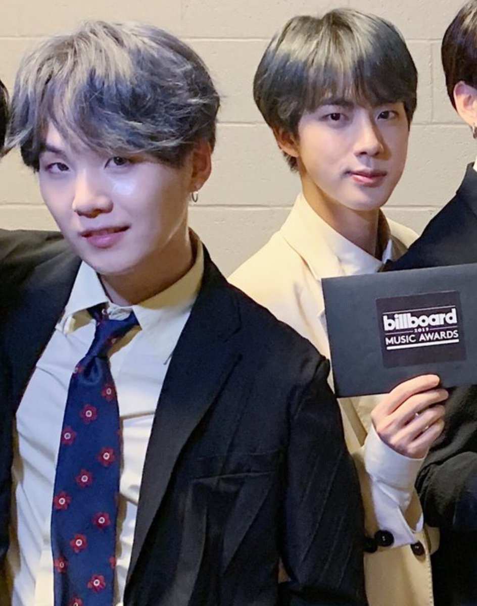 okay i forgot to update this thread but yoonjin still there and next to each other