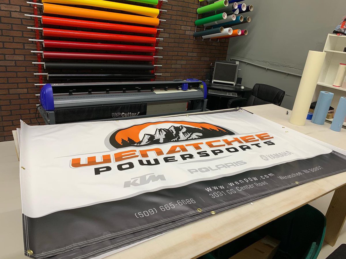 rdigitaldesign's tweet photo. Vinyl banners for daysssss! 

#banner #marketing https://t.co/IVCaIoaJjV