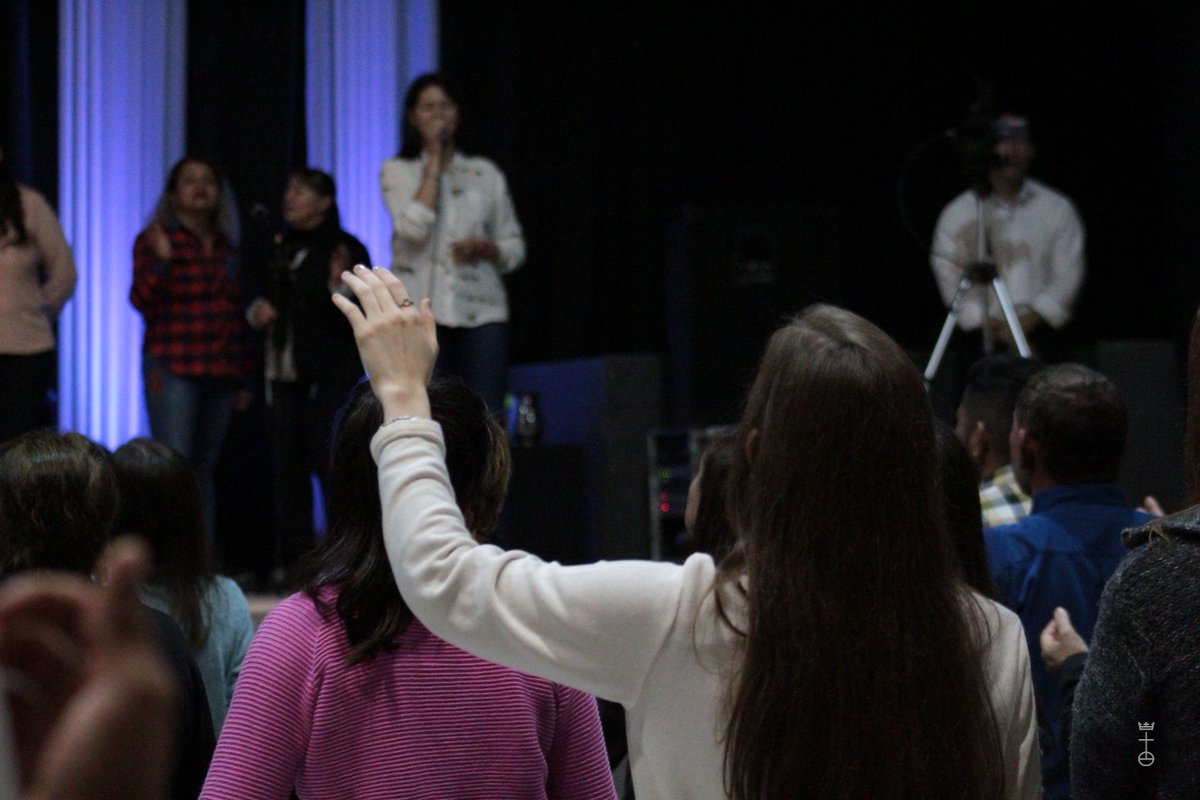 IECVillaAngela's tweet photo. Te compartimos algo de lo que vivimos en las reuniones del Domingo que pasó! no te quedes afuera de lo que DIOS está haciendo! te esperamos! bendiciones! https://t.co/TTWL5dT14Y