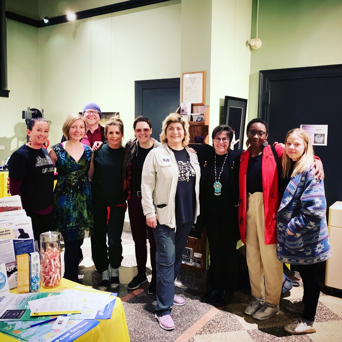 May 10: Had the honour of hosting @KPateontheHill &amp; @consandkernels for a post-show panel with others who've spent time in #correctionscanada. 

A sold out show &amp; standing ovation. Deep admiration for the cast who bring this show to life with so much heart &amp; soul. #GuardedGirls