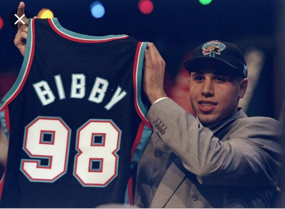 Happy Birthday to the G.O.A.T. himself Mike Bibby! 