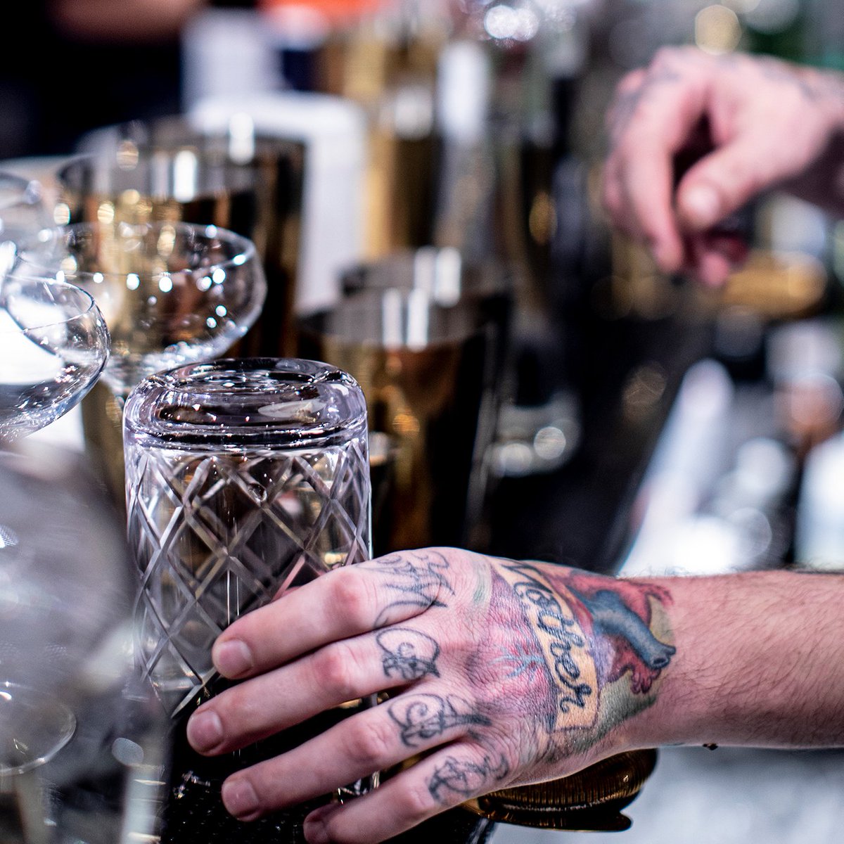 Who says Mondays have to be all bad? Catch us starting our week off right with craft cocktails 22-stories above the City at <a href="/vurooftop/">VU Rooftop Bar</a>! 🍸🥃