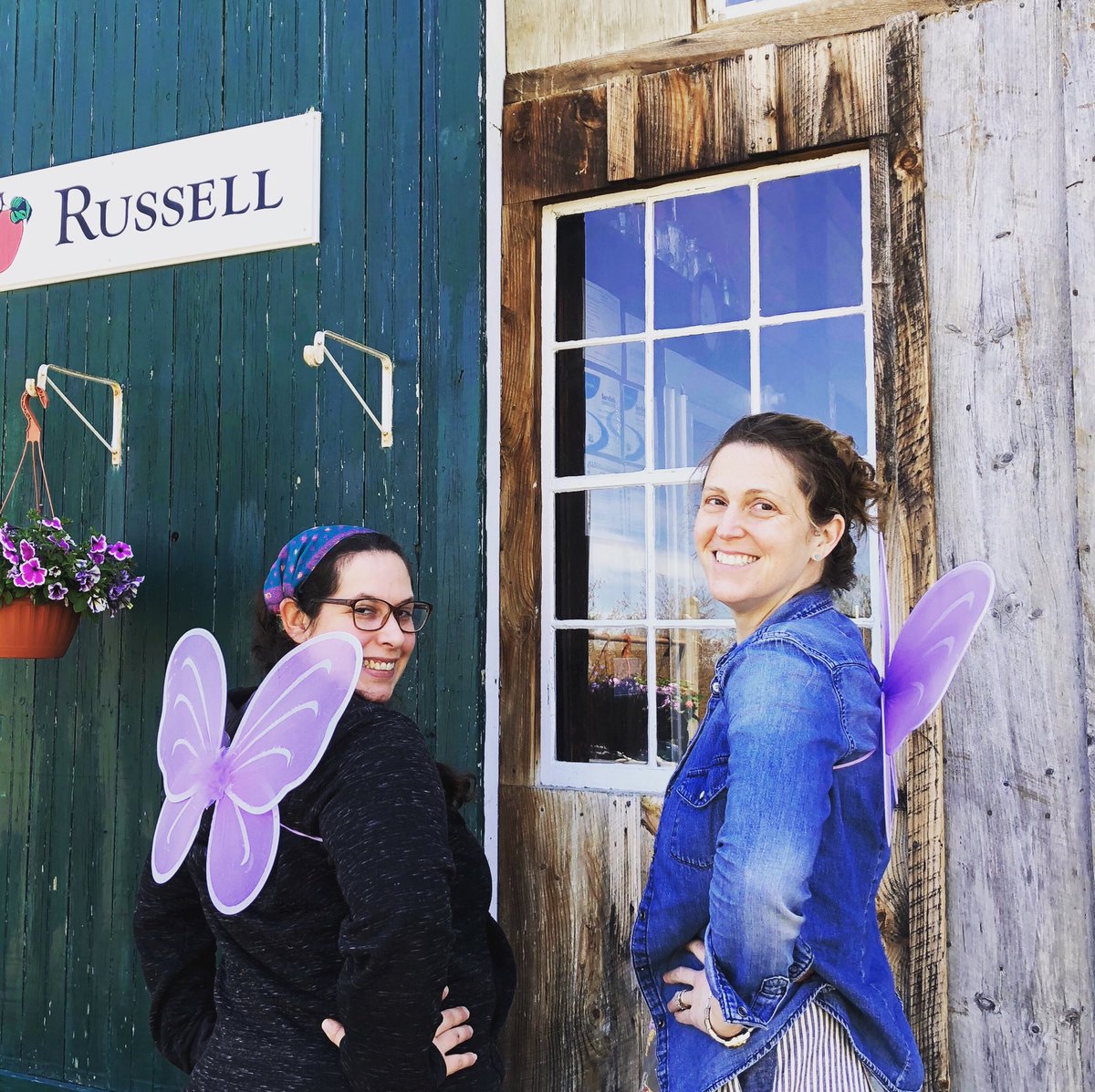 CureCMT4J's tweet photo. Here’s another reason to register for Sunday’s Chase The Butterfly! @russellorchards are donating yummy cider donuts! Come & get ‘em while they last!! Sign up to run, walk or roll at https://t.co/CM2IWnZ6yZ. #RUDuffEnough https://t.co/ElIDAymCNr