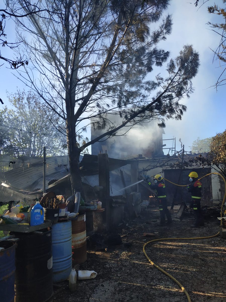 cuenca112's tweet photo. 13/05/19.-16:22 h. Incendio de caseta en el campo en #Alcantud. @cuenca112, #Tarancón. Colaboran servicios forestales y @guardiacivil. Fin 21:45 h. https://t.co/cN4Xkcn3su