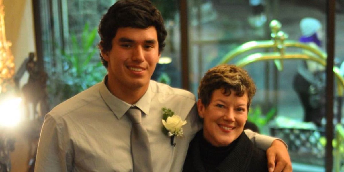 d1baseball's tweet photo. FEATURE: @FIUBaseball's Austin Shenton is finishing the season on a high note, while also being there for his mother Andrea, who's battling cancer. Our Walter Villa on Shenton:๐๐
https://t.co/NqurAyoZRq https://t.co/QzA1Ndf0EF