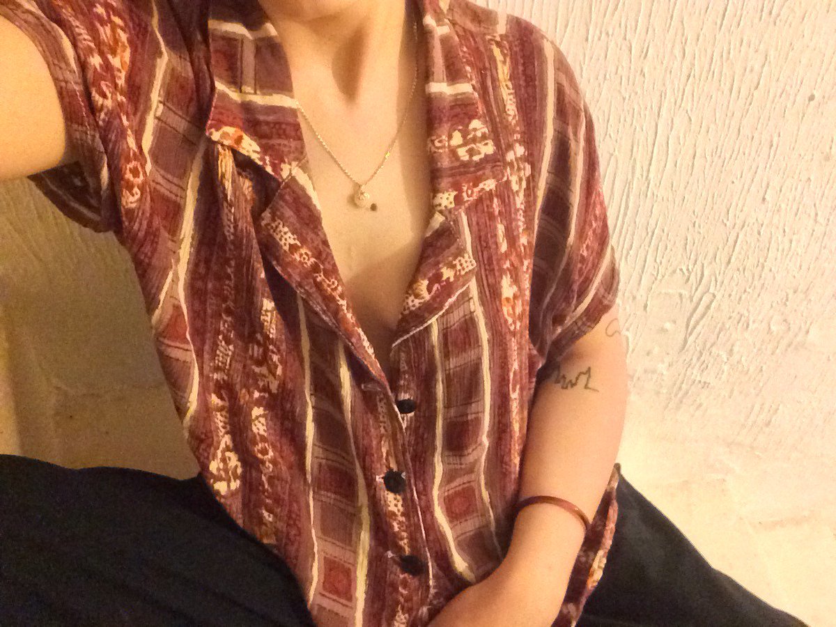 kitkebab's tweet photo. i got this shirt today and i am living my ultimate indie fuck boy fantasy https://t.co/tgqNvHtF5W