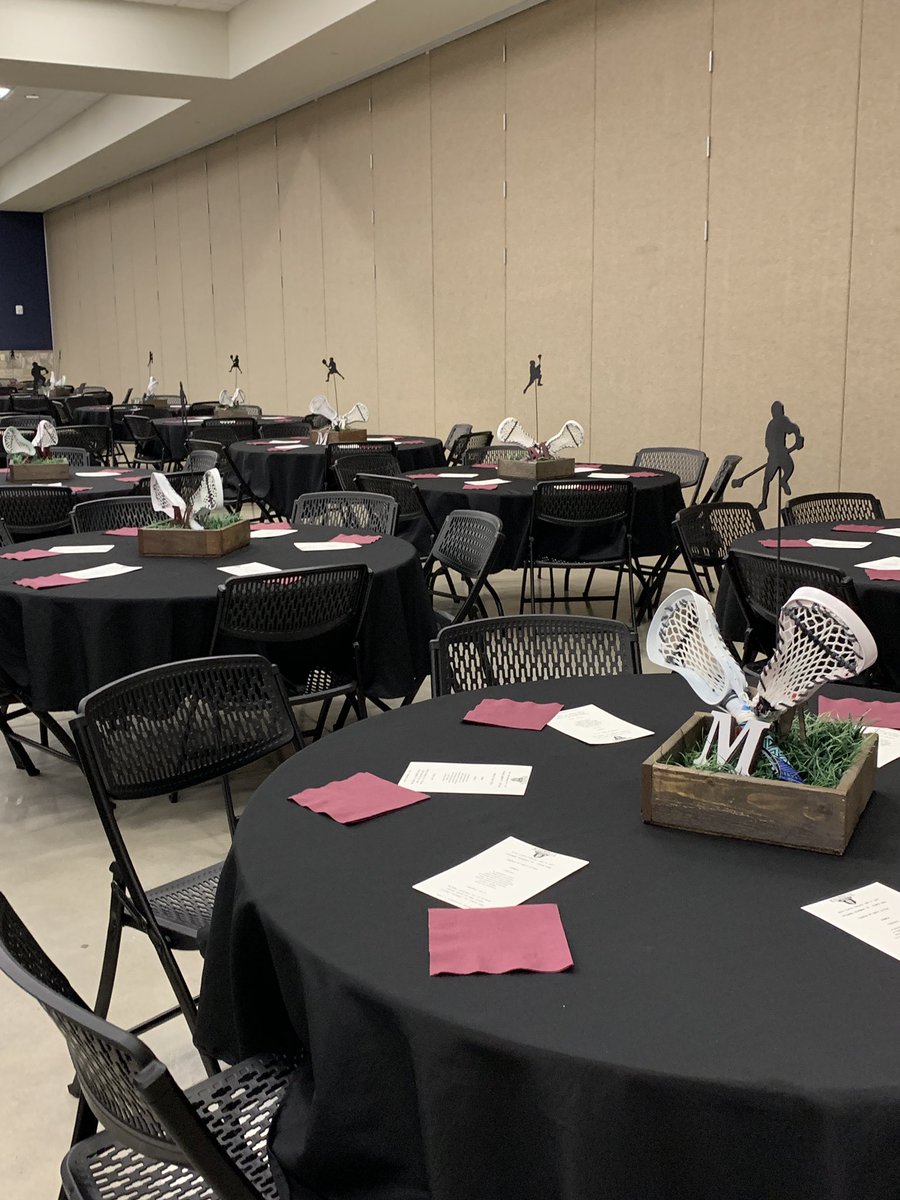 MagEventCenter's tweet photo. Tonight we welcome @Magnolialax 🥍 and @MagnoliaSoftbal 🥎 as they celebrate winning seasons! https://t.co/CFBldbW4iM