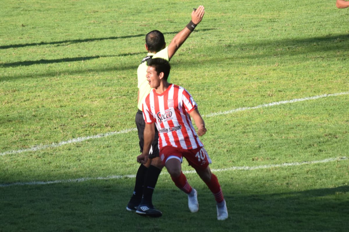 CASMOficial's tweet photo. 🔴⚪#LTF #Primera 

¡GANÓ SAN MARTÍN!  

Con goles de Iván Navarro y Lucas González en dos oportunidades, el Santo derrotó a @ATOficial por 3 a 2. Para la visita anotaron Correa y Lescano. 

⚽#VamosCiudadela https://t.co/mVgwwedith